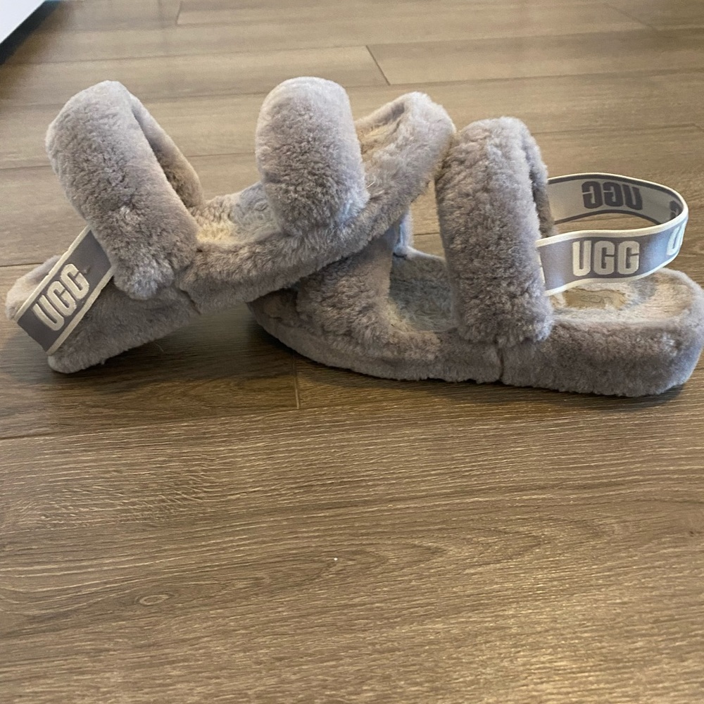 Uggs Slippers - image 1